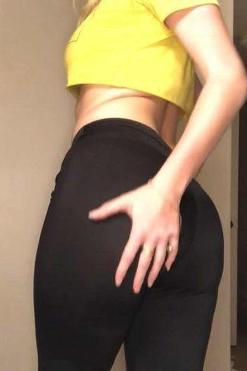 JOI: Big Ass Worship - Screenshot 1 of 4 - Ass Smacking