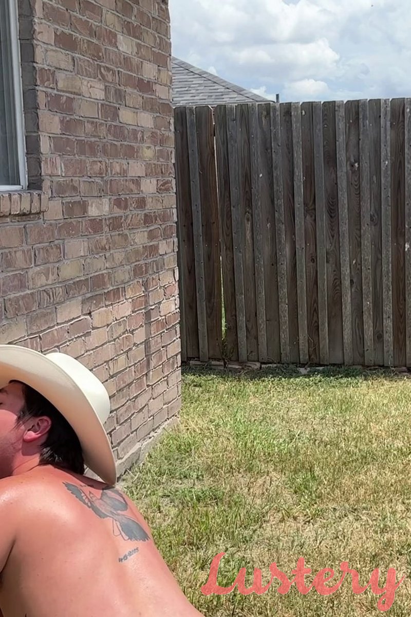 Backyard Rodeo - Screenshot 1 of 4 - All Sex