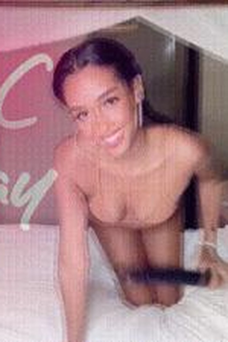 BBC Friday - Screenshot 1 of 4 - BBC