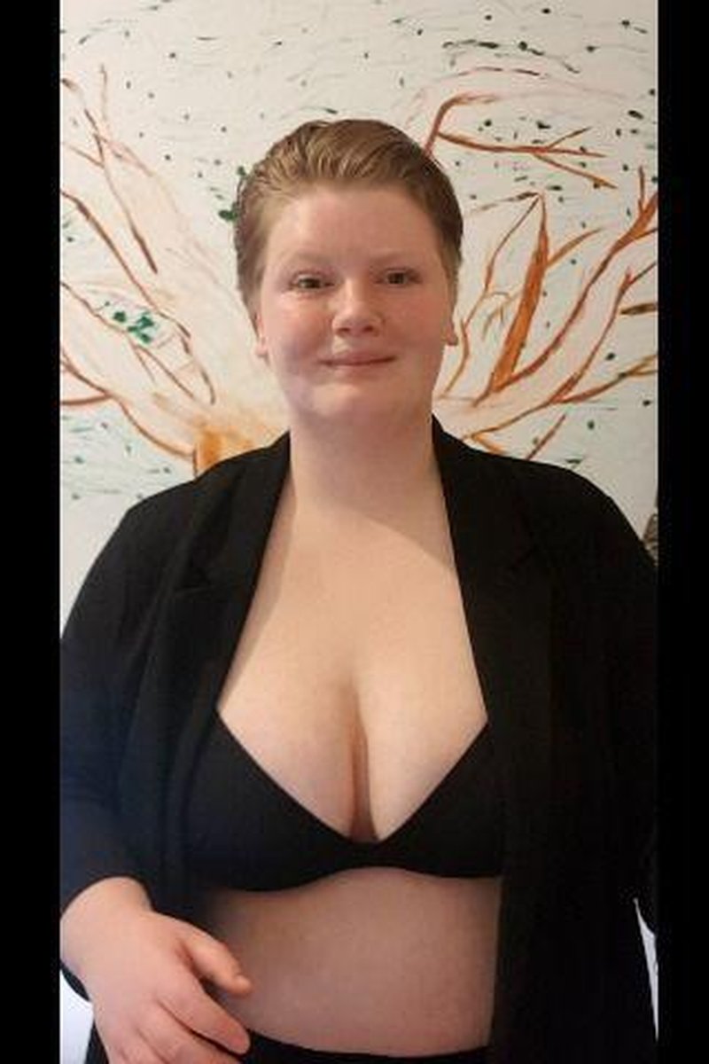 Introduction - Screenshot 1 of 4 - Big Tits