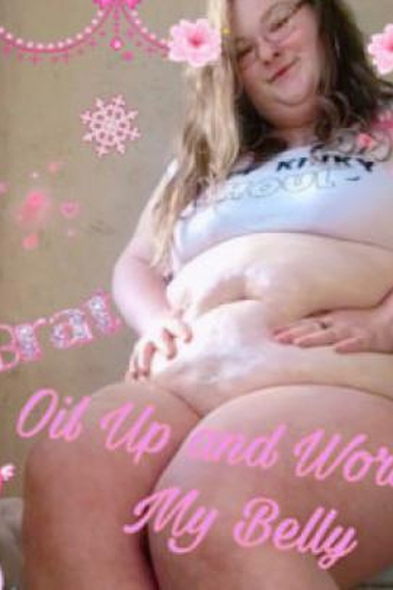 Oil Up & Worship My Belly - Screenshot 1 of 4 - BBW