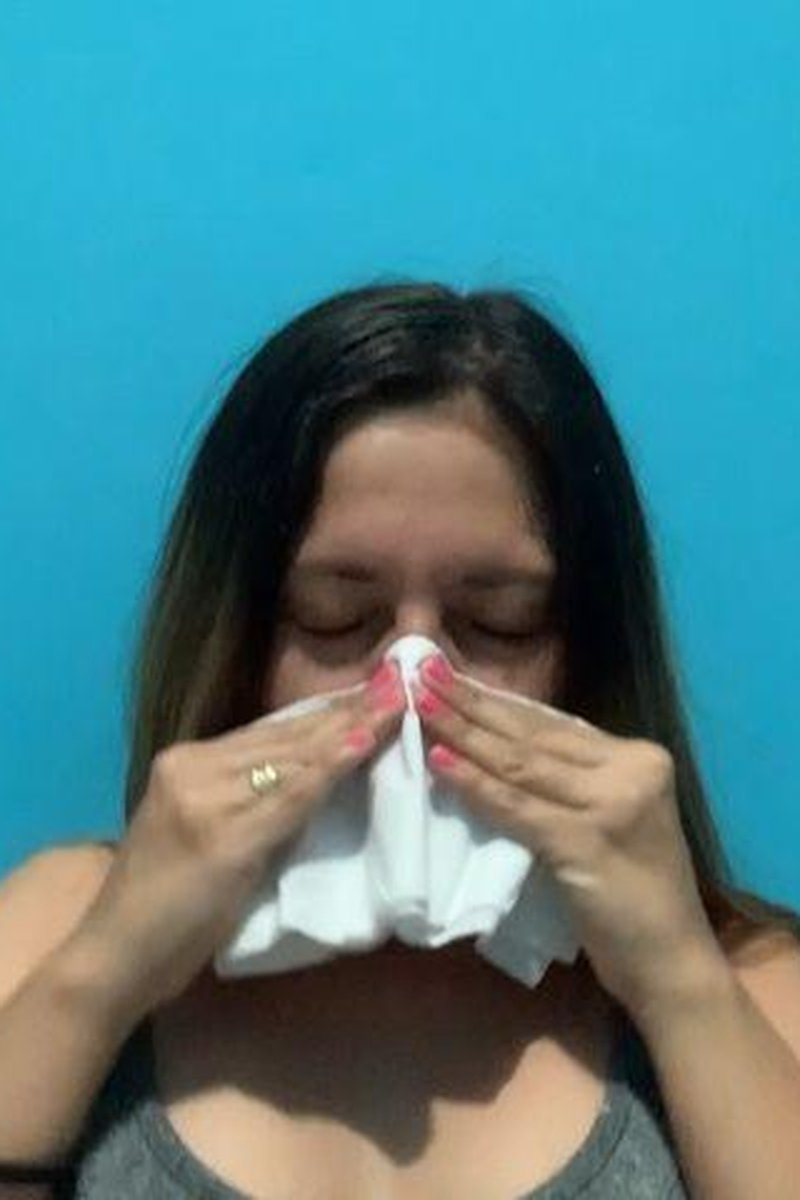 Honking And Tissue - Screenshot 1 of 4 - BDSM