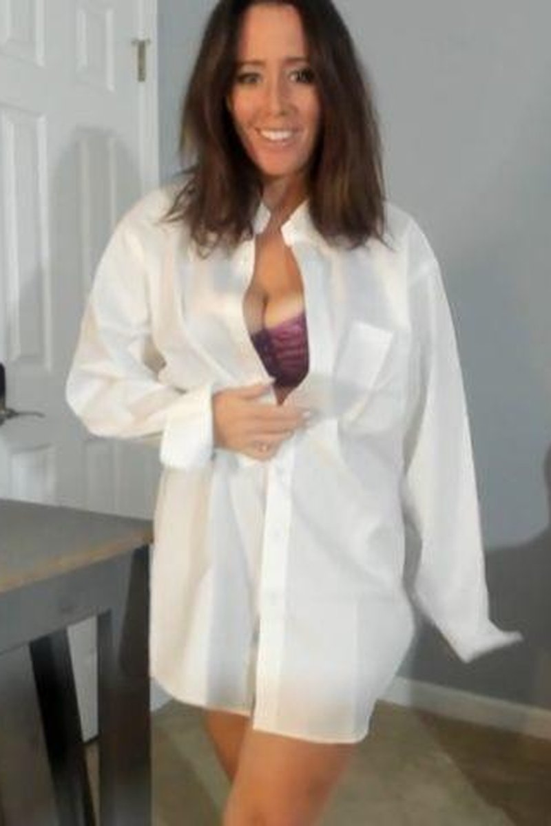 Cheating Strokes - Screenshot 1 of 4 - Big Tits