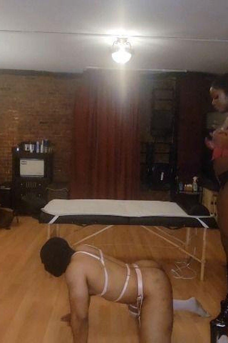 Queen Melanin Ballbusting - Screenshot 1 of 4 - Big Ass