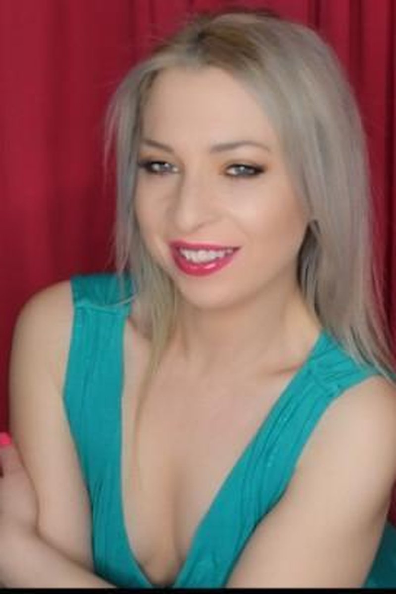 Fleeced - Screenshot 1 of 4 - Bitch