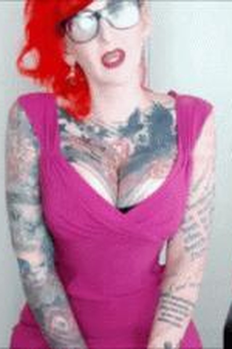 Worker Bee Work For Me **** - Screenshot 1 of 4 - Big Tits