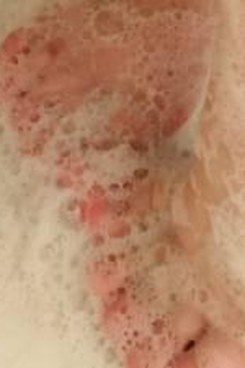 Soapy Toes - Screenshot 1 of 4 - BBW