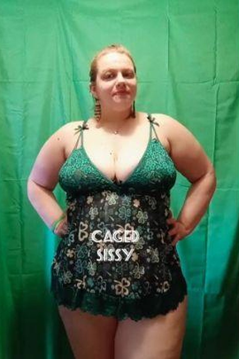 Caged Sissy - Screenshot 1 of 4 - BBW