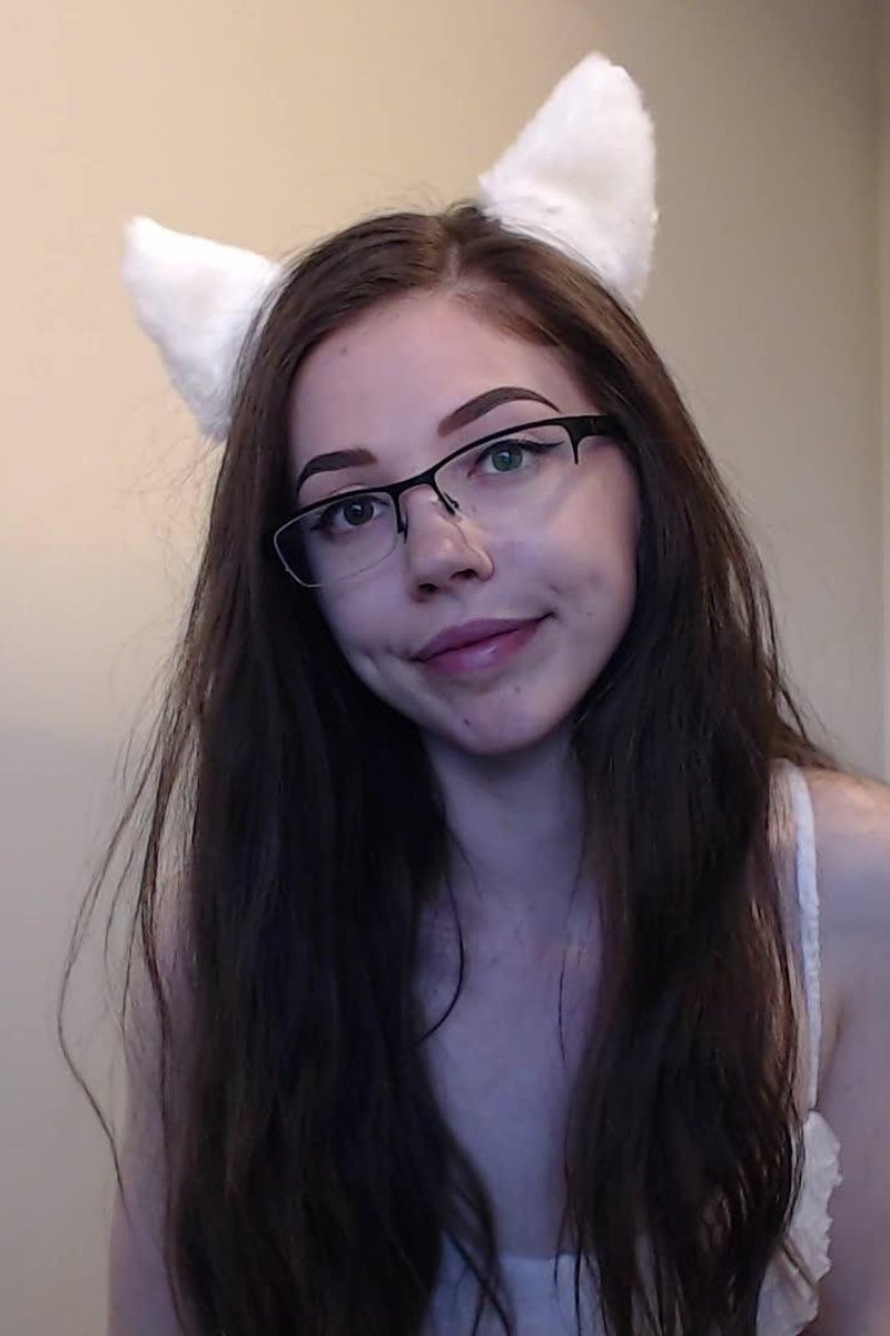 White Kitty Butt - Screenshot 1 of 4 - Anal