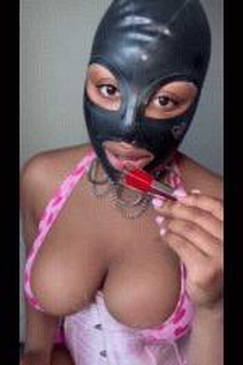 Sissy Make-Up Tutorial - Screenshot 1 of 4 - Femdom