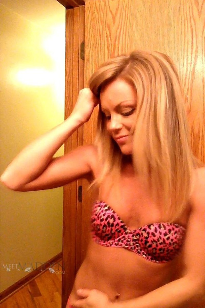Random Dancing - Screenshot 1 of 4 - Amateur