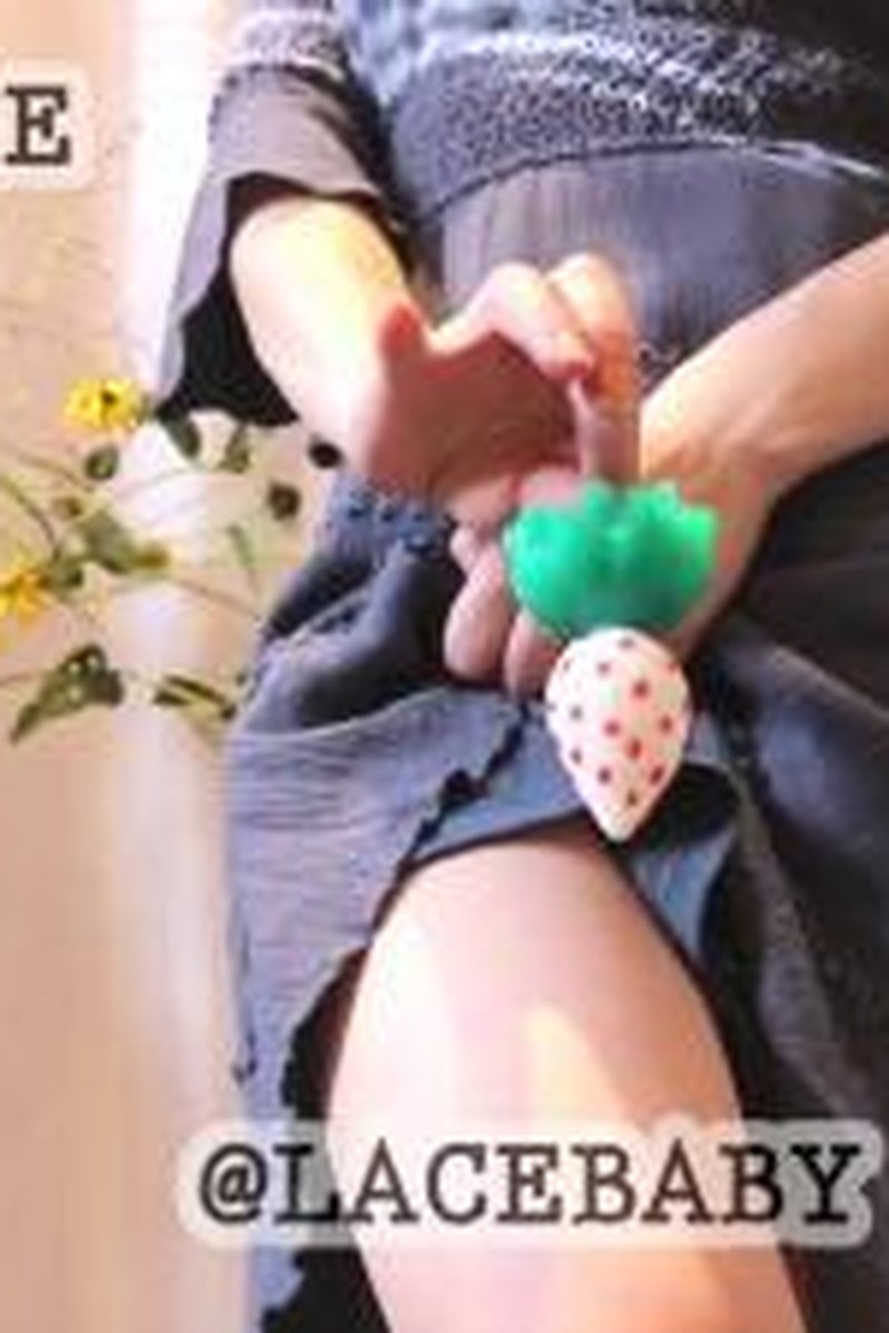 White Strawberry Butt Plug Test - Screenshot 1 of 4 - Amateur