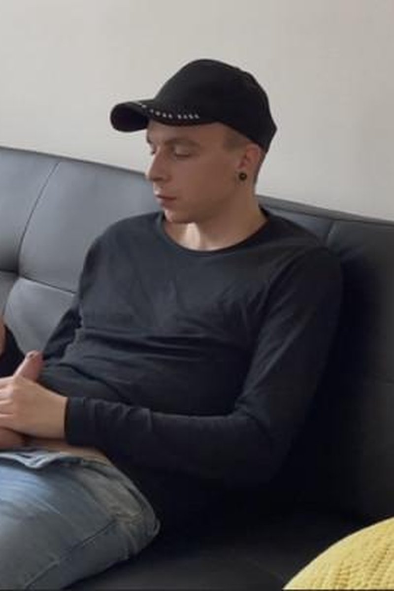 Casting Eugene For The First Time - Screenshot 1 of 4 - Gay