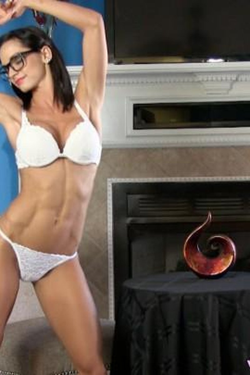 No Limits - Screenshot 1 of 4 - Dancing