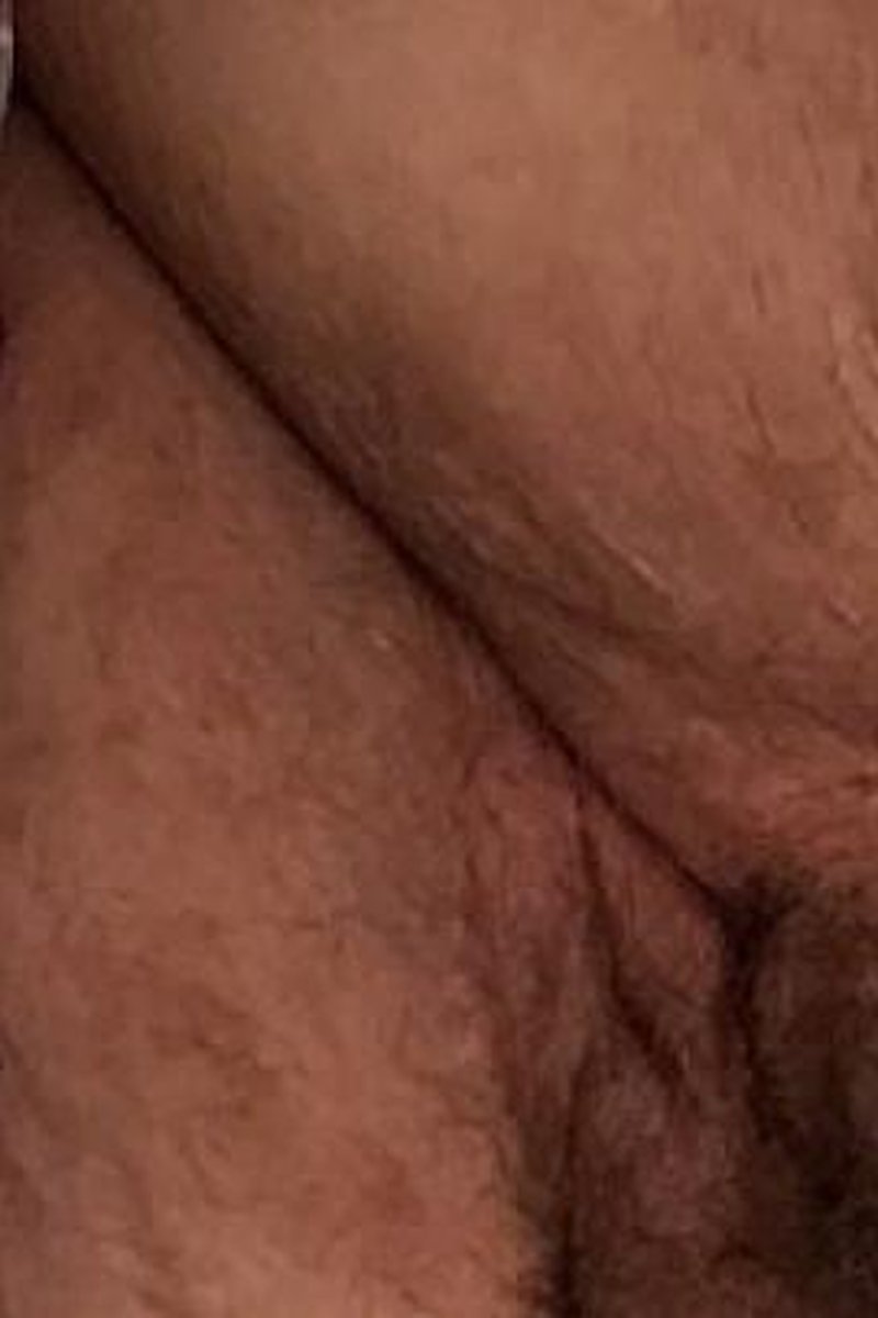 Dildo Me - Screenshot 1 of 4 - Large Labia