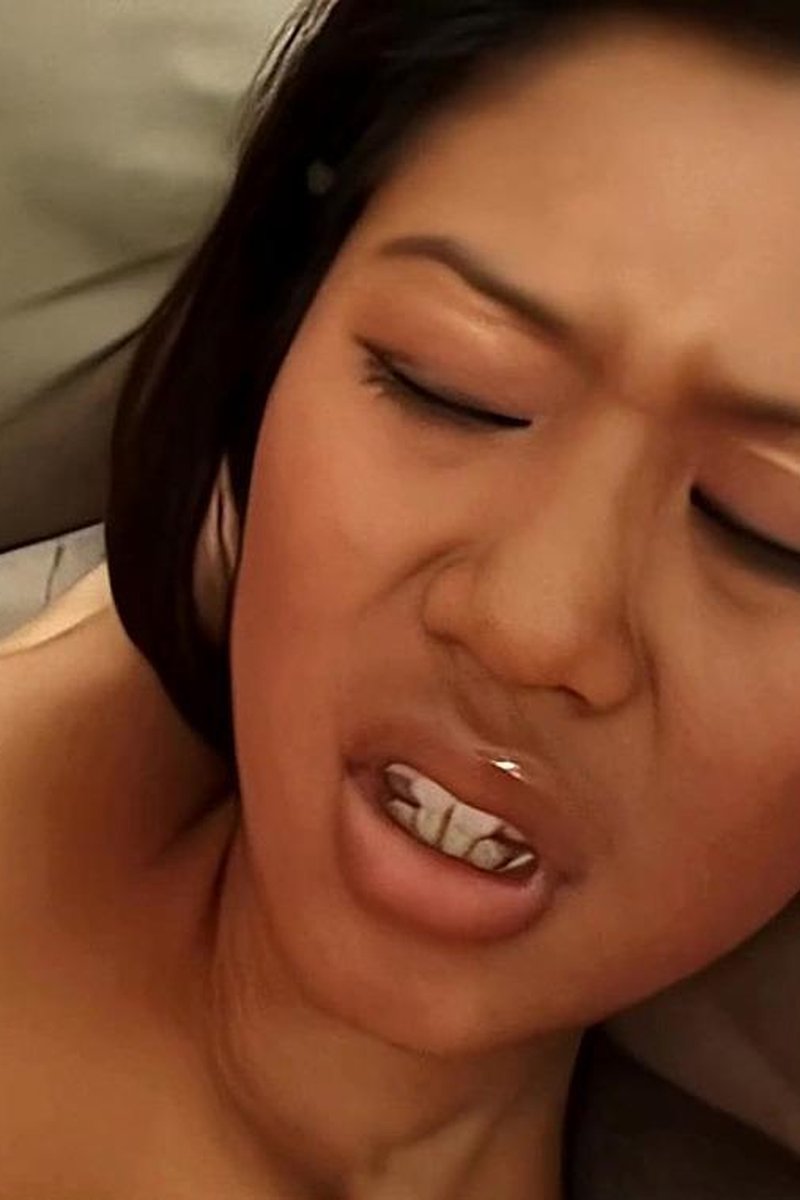 TP-webcentralhd-lee-stone-goes-straight-to-asia-s-sphincter