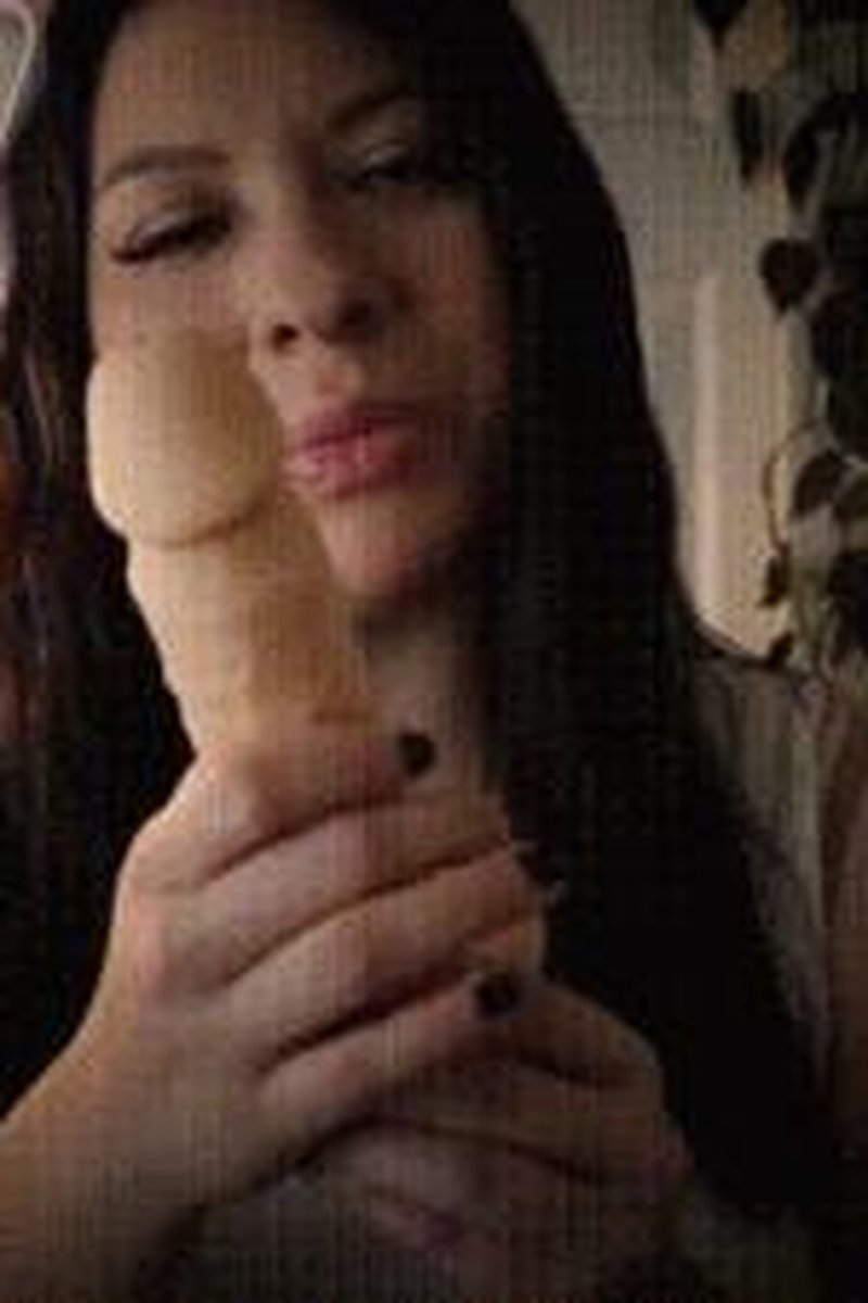 Curious? - Screenshot 1 of 4 - Bisexual