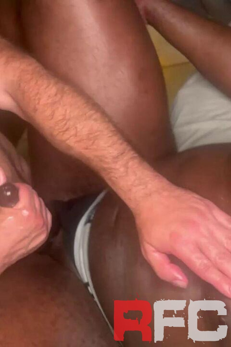 Happy Ending - Screenshot 1 of 4 - Big Muscle Guys