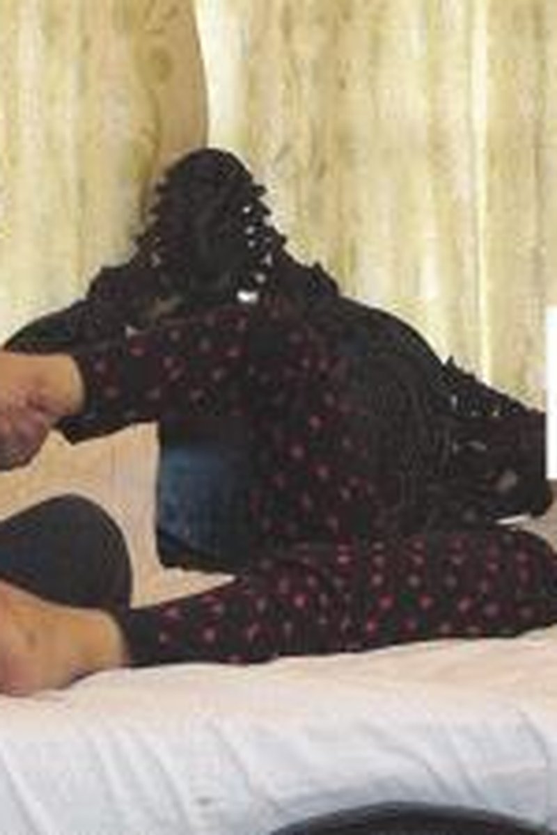TP-iwantclipsindianmistressfemdom-indian-teen18-feet-worship-neighbor-uncle-used-4