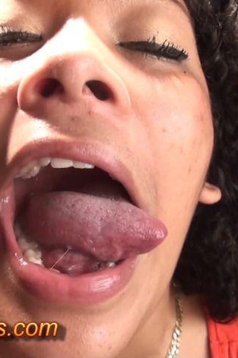 Ebony Girl, Huge Mouth Explo - Screenshot 1 of 4 - Fetish