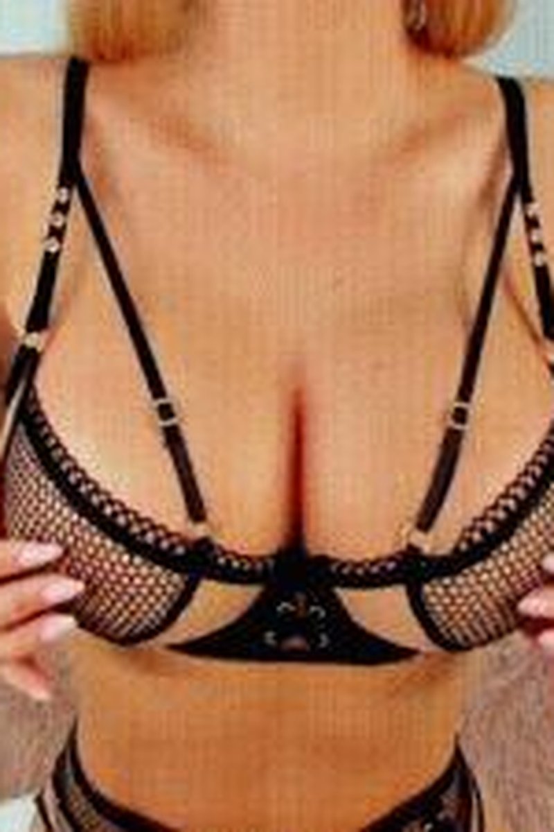 Boob Weakness - Screenshot 1 of 4 - Big Tits
