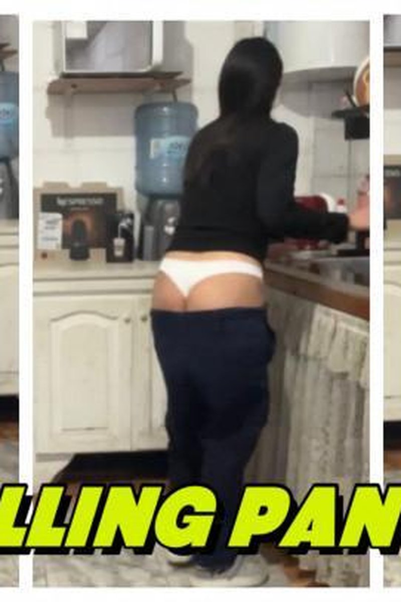 Falling Pants - Screenshot 1 of 4 - Ass Fetish