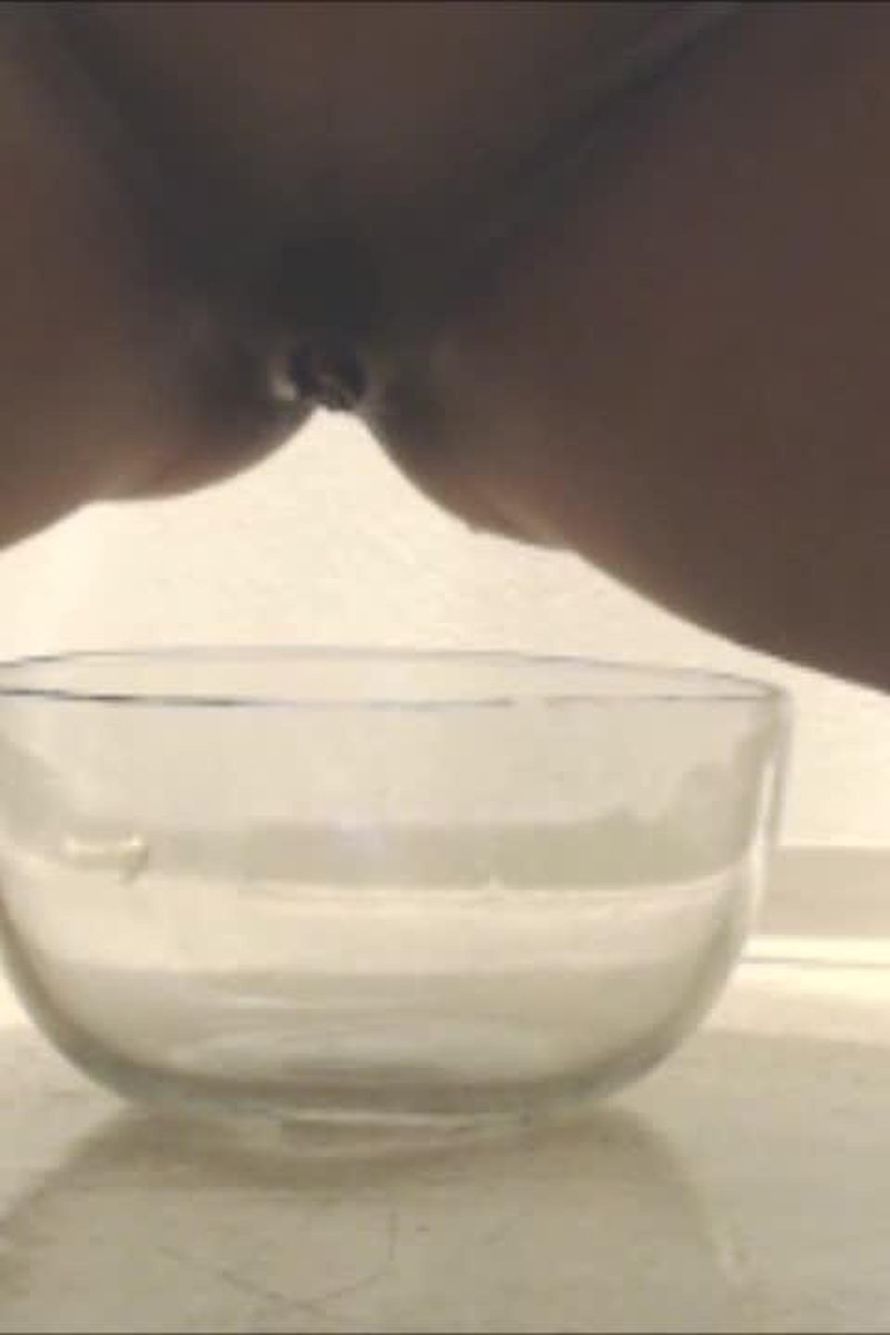 Max Capacity - Screenshot 1 of 4 - Golden Shower