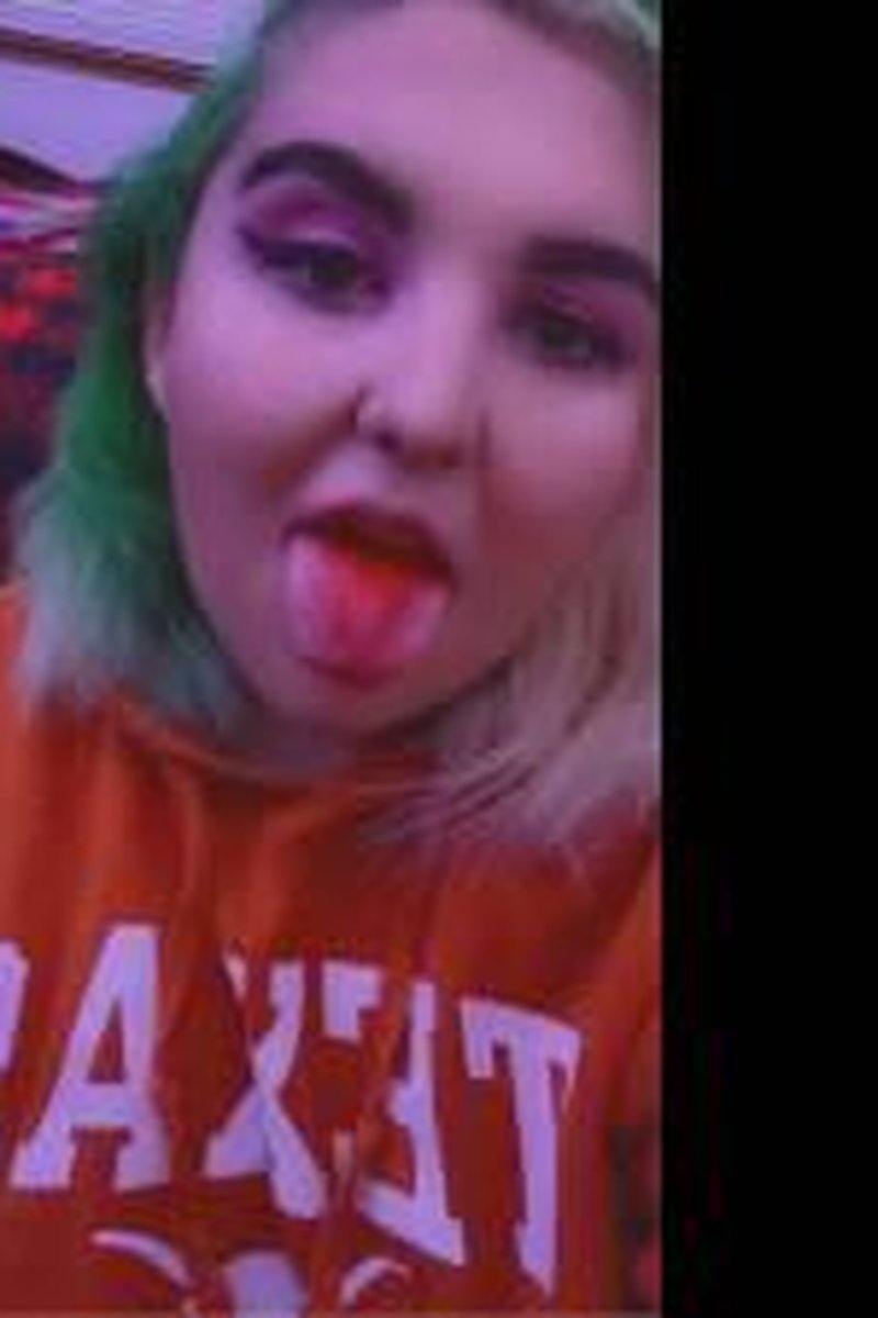 Hook 'Em - Screenshot 1 of 4 - BBW