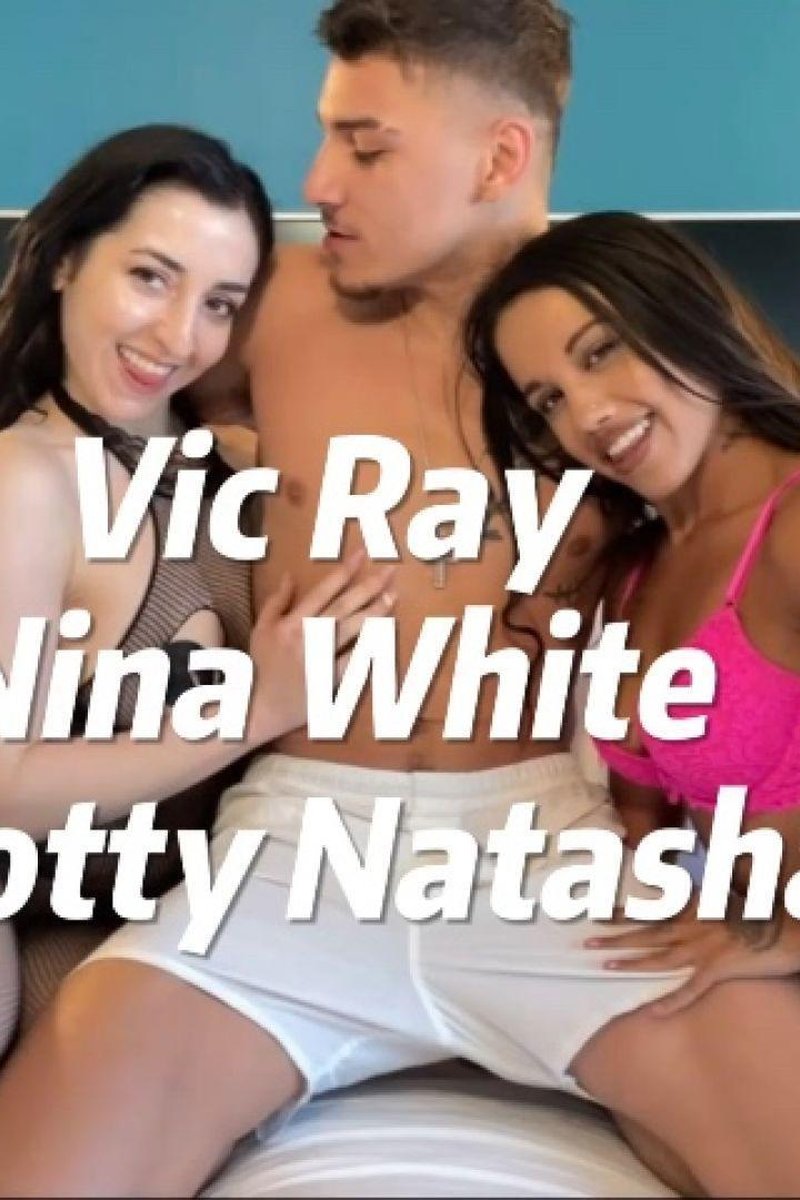 2 Sluts vs 1 Guy - Screenshot 1 of 4 - Double Blowjob