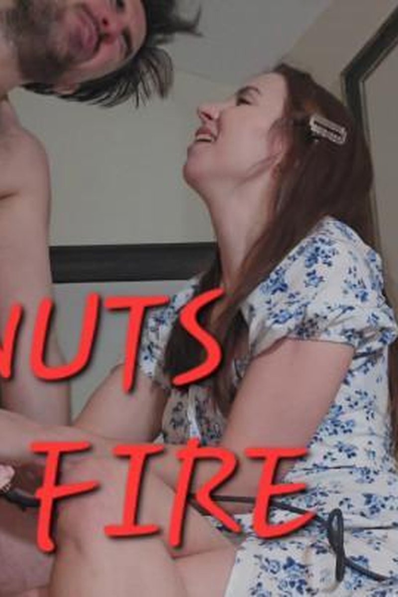 Nuts On Fire - Screenshot 1 of 4 - Ball Squeezing