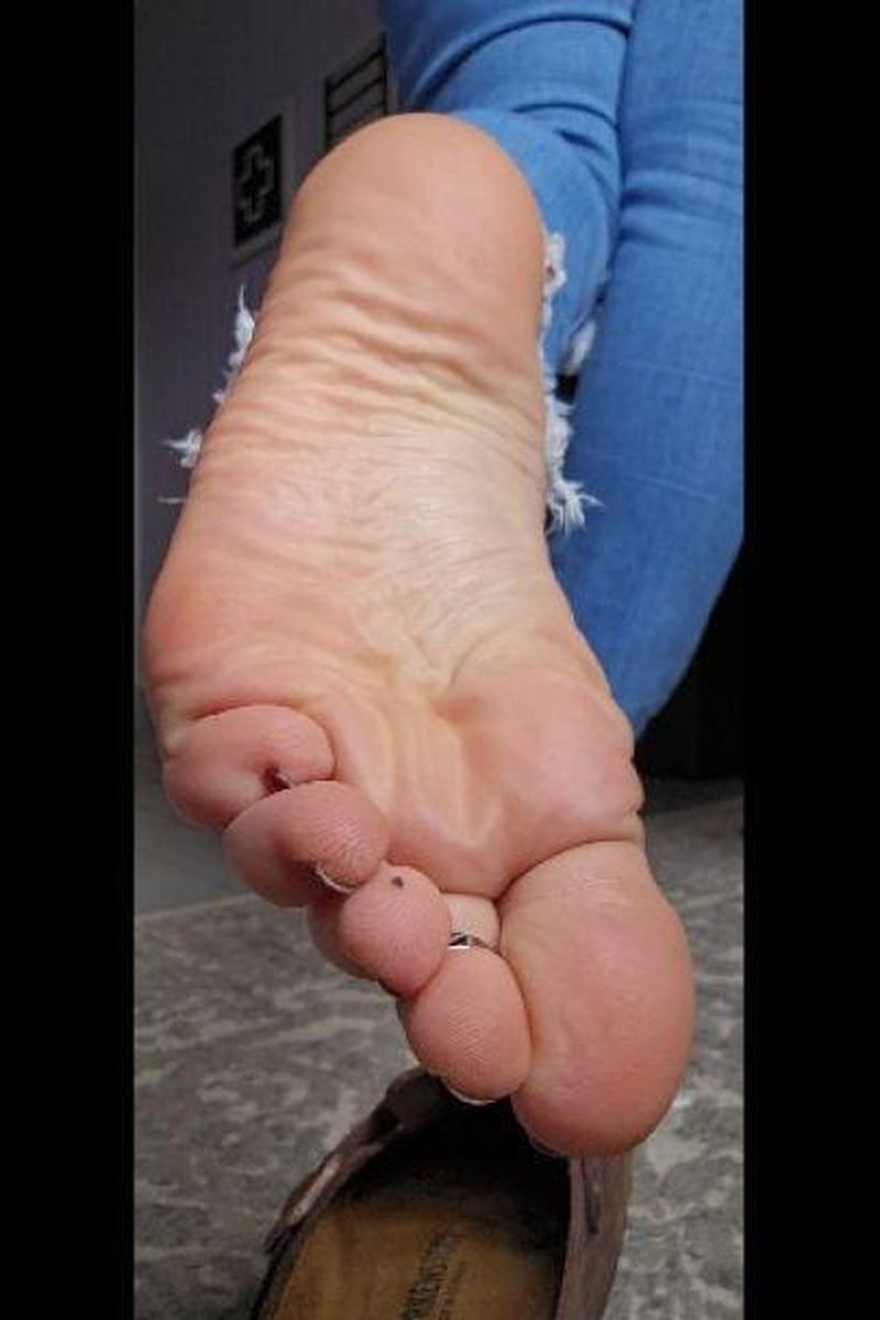 Sweaty Birks Shoeplay - Screenshot 1 of 4 - Foot Fetish
