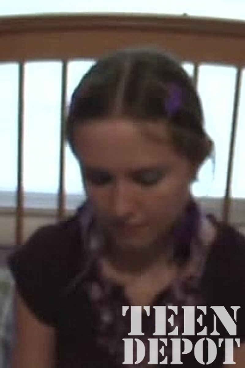 Kitty - Screenshot 1 of 4 - Teen (18-22)