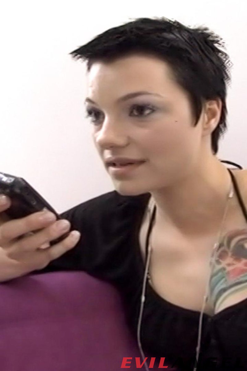 Manhandled #2 - Screenshot 1 of 4 - All Sex