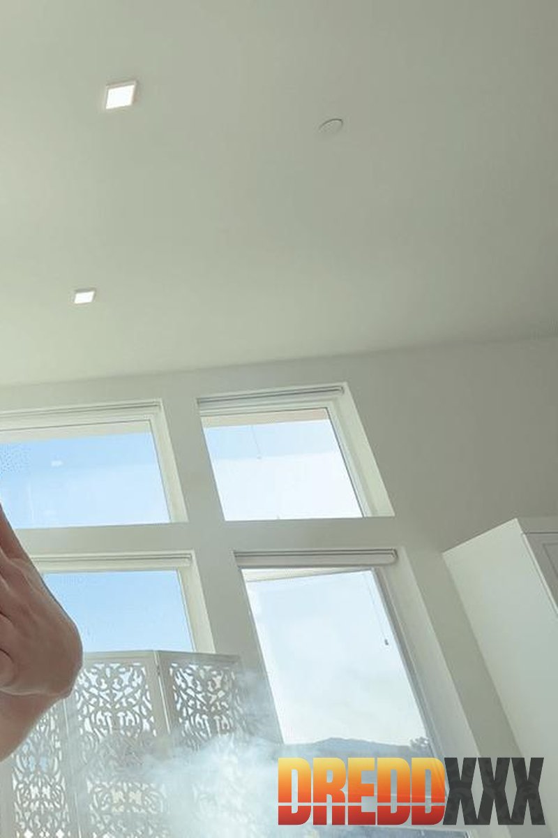 Casey Calvert - Screenshot 1 of 4 - Anal